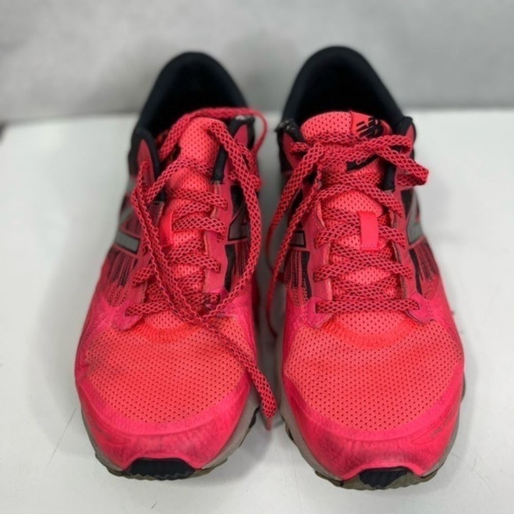 New Balance 690 all terrain bright color sneakers, sz 9.